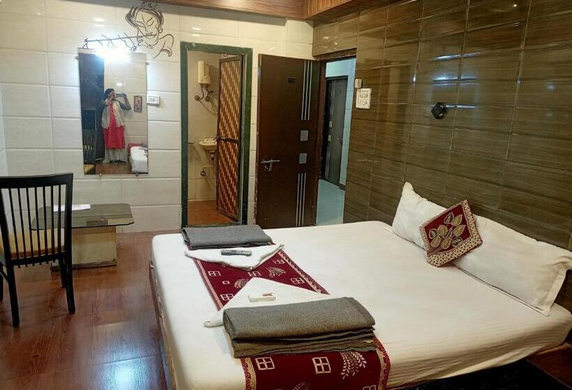 호텔 Geetanjali St Bus Stand Panvel