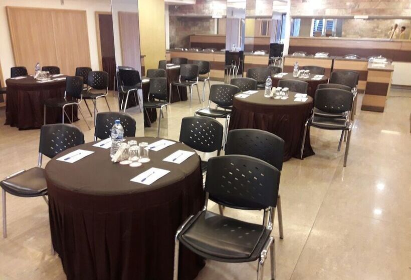 酒店 Grand Ashirwad Beacon