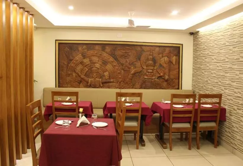 Hotelli Issacs The Resort