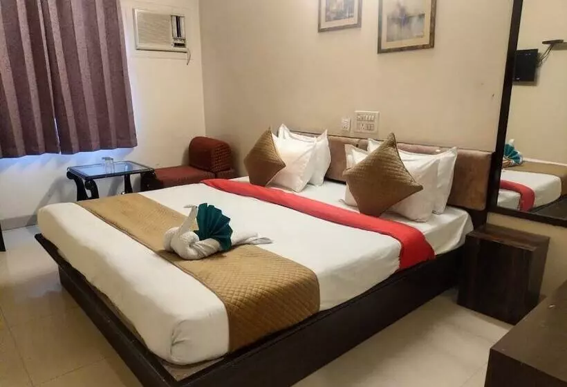 Hotelli Jagat Inn