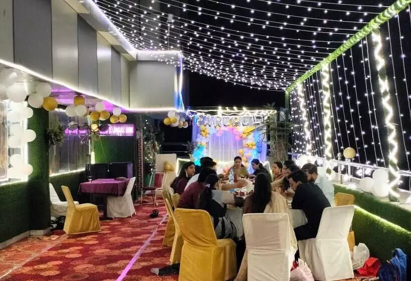 Hotelli Jagat Inn