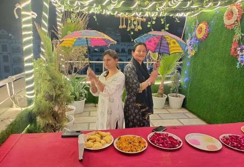 Hotelli Jagat Inn