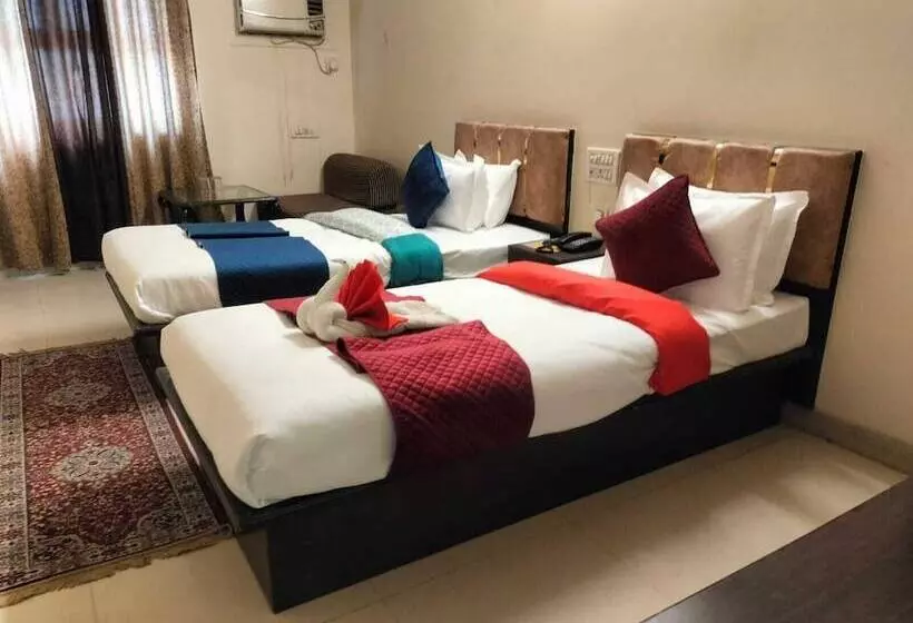 Hotelli Jagat Inn