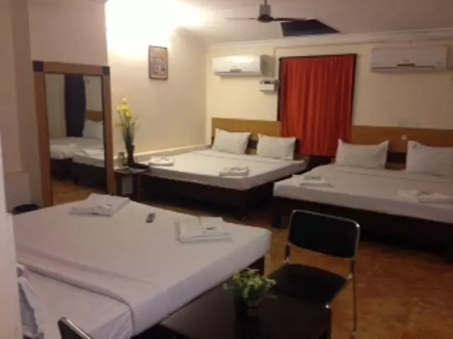ホテル Kathir Palace