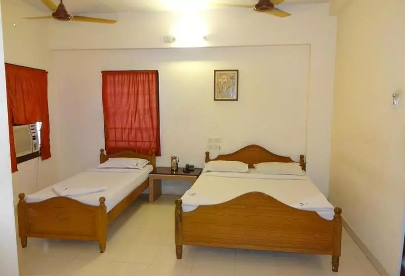 ホテル Kathir Palace