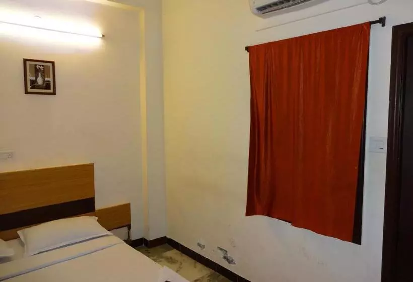 ホテル Kathir Palace