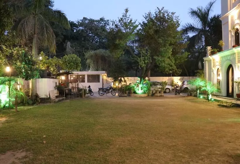 Hotelli Kings Retreat