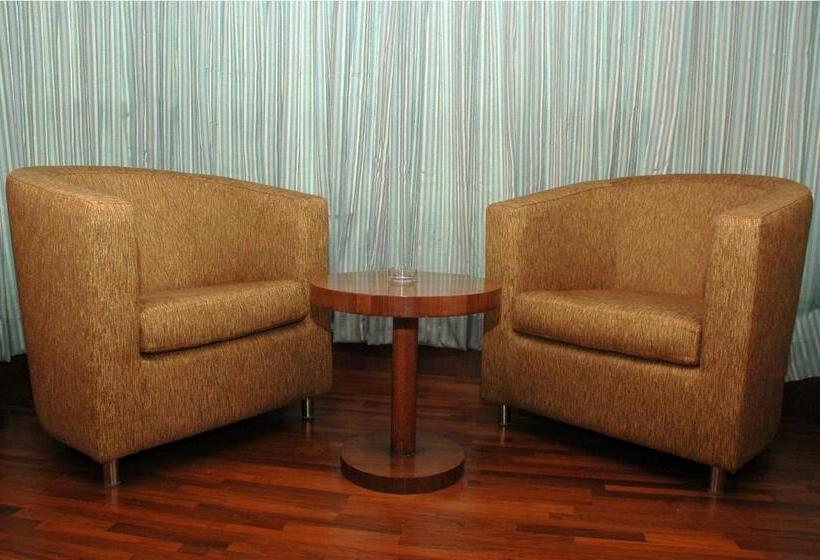 בית מלון כפרי New Rainbow Business