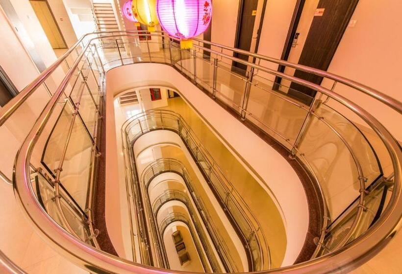 Plazza Hotel , Trichy