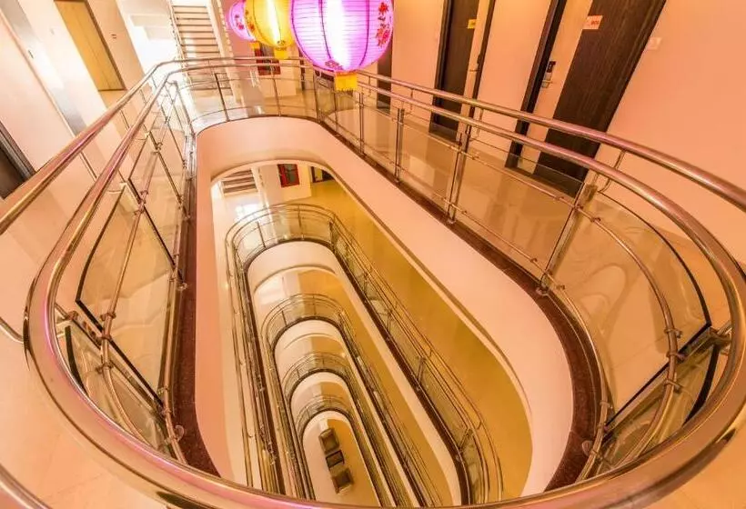 Plazza Hotel , Trichy
