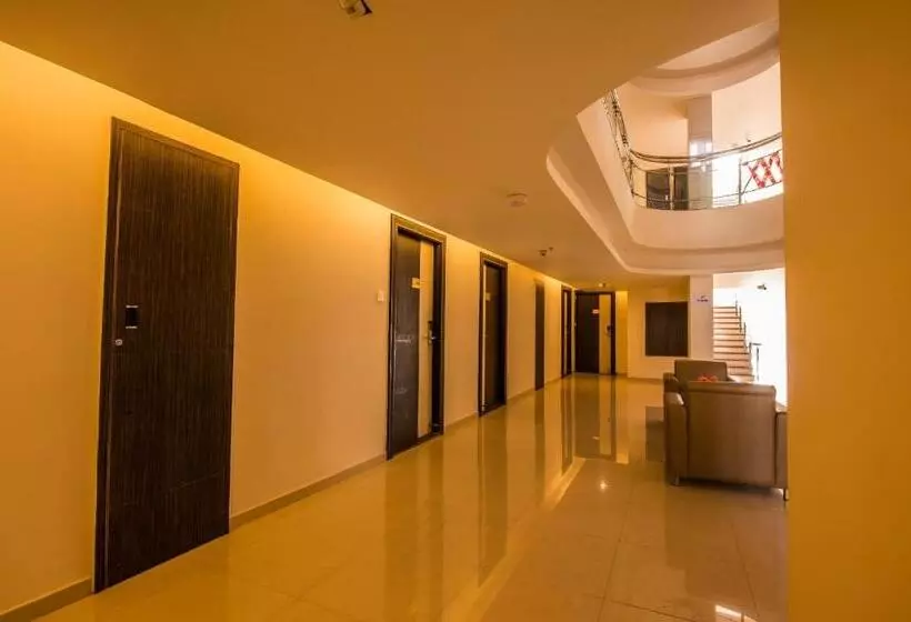 Plazza Hotel , Trichy