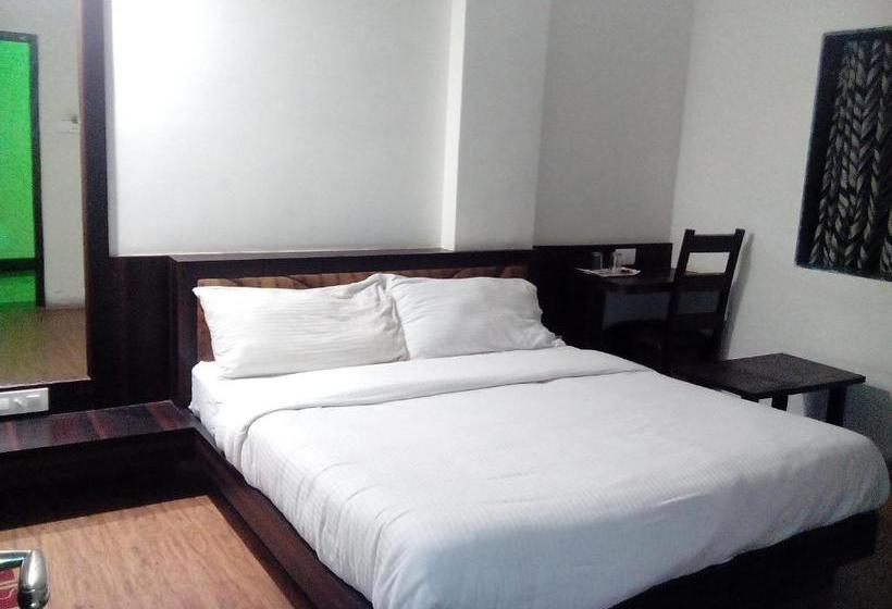 בית מלון כפרי Siddhant Villa Luxury