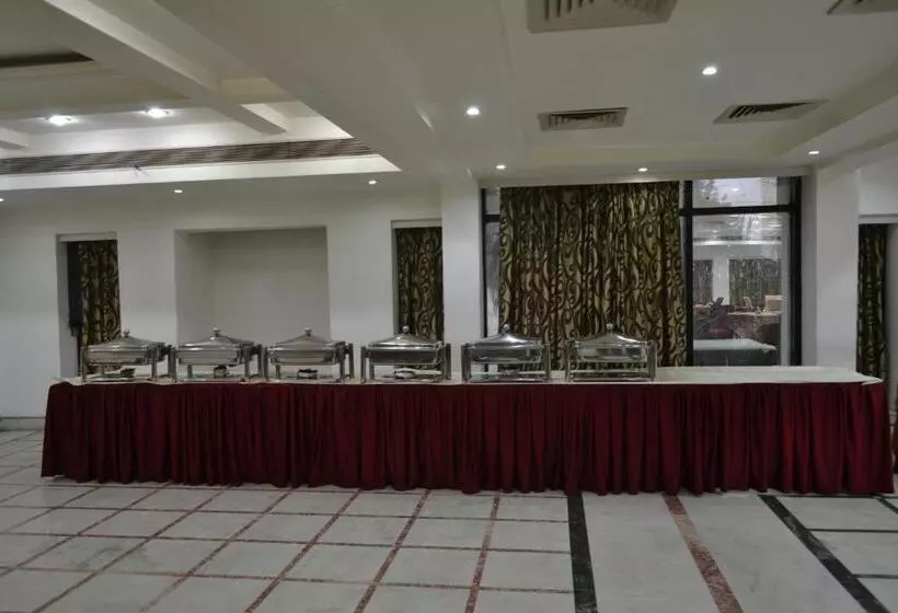 Hotel Sobti Continental Bareilly