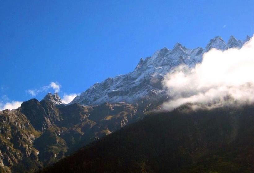 فندق Tenzing Retreat, Lachung