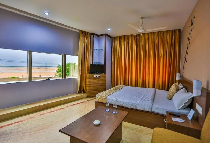 The Blue Lagoon Hotel Premium