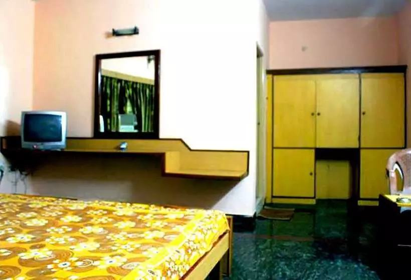 ホテル Vinodhara Guesthouse