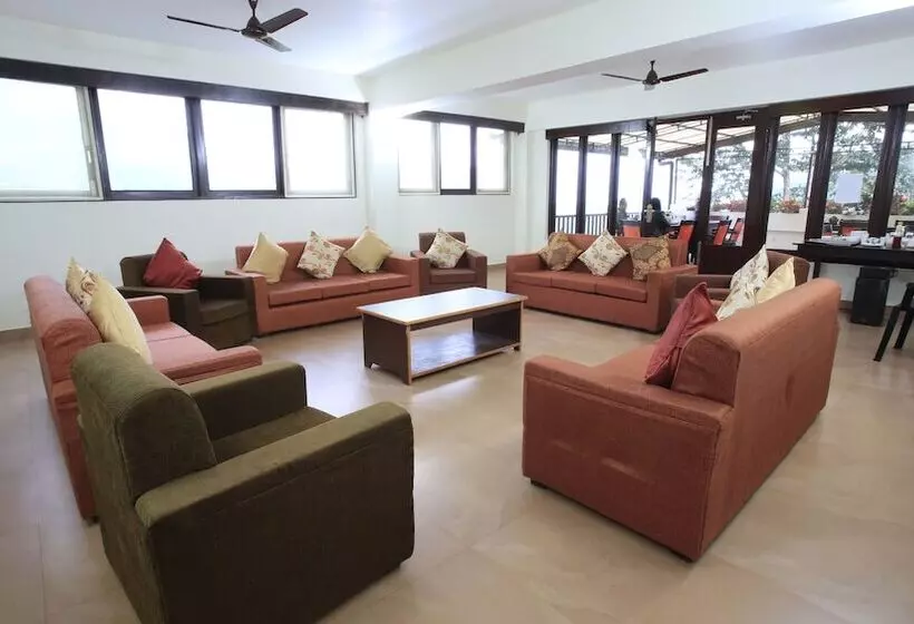 استراحتگاه Martam Retreat