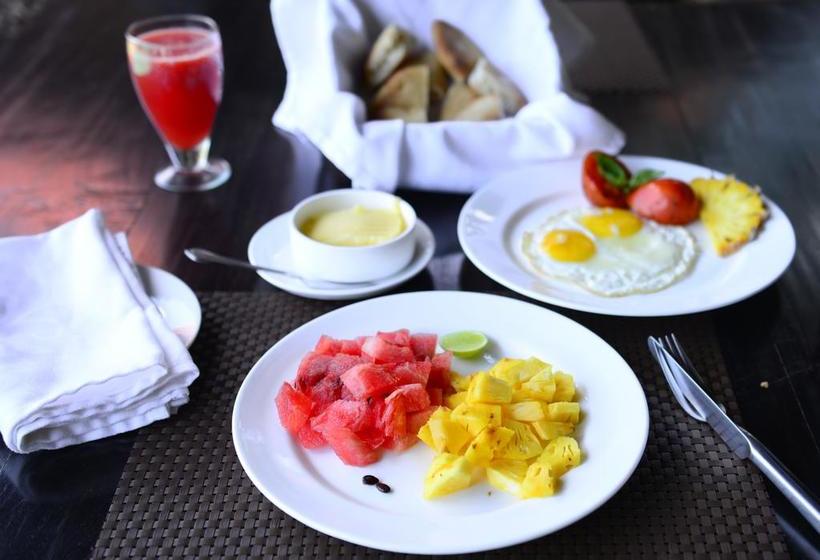 استراحتگاه Nilaya Hermitage