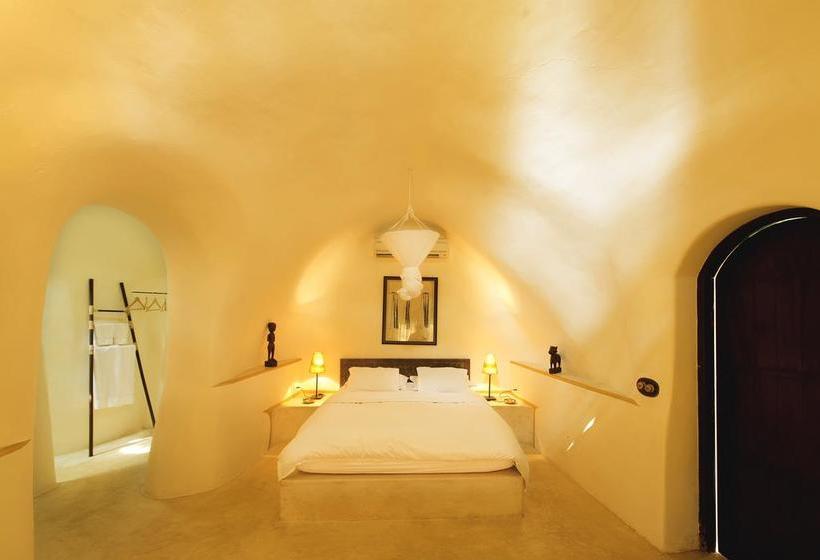 استراحتگاه Nilaya Hermitage