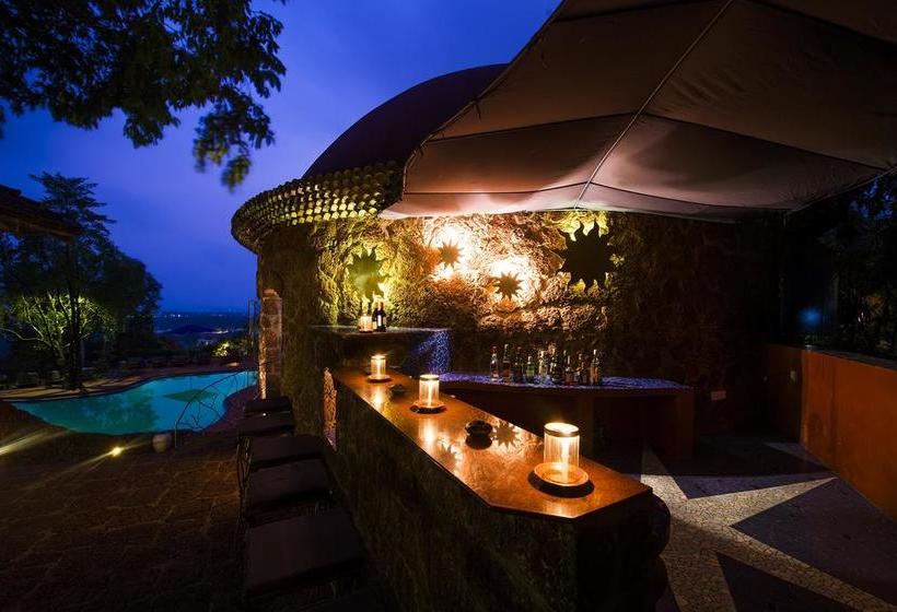 استراحتگاه Nilaya Hermitage