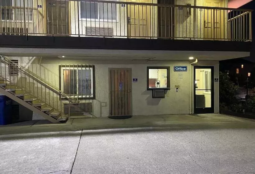 Bayview Motel