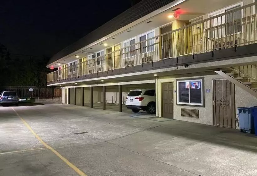 Bayview Motel