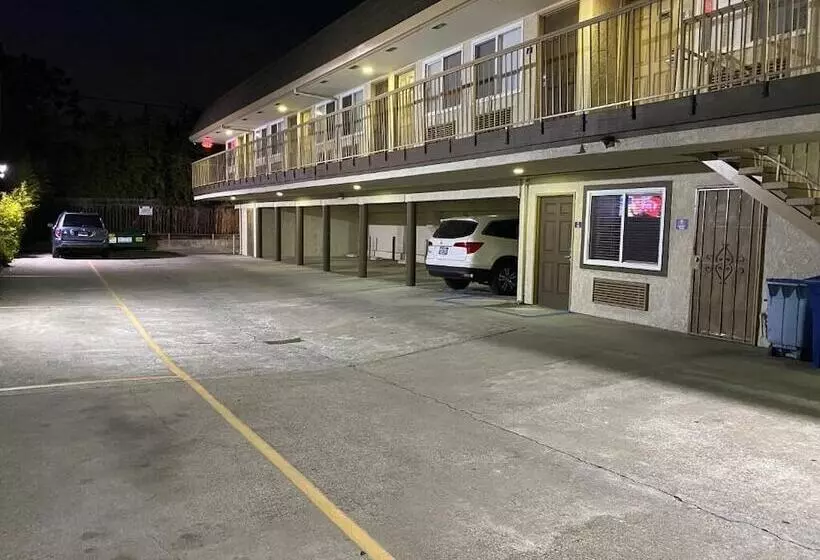 Bayview Motel