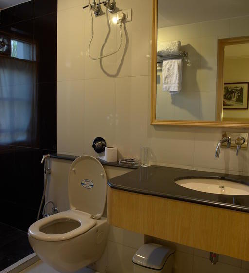 Cedar Court Bed And Breakfast