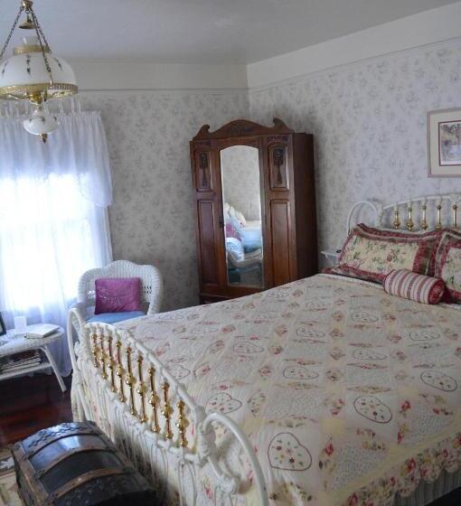 Glen Morey Country House B & B Inn