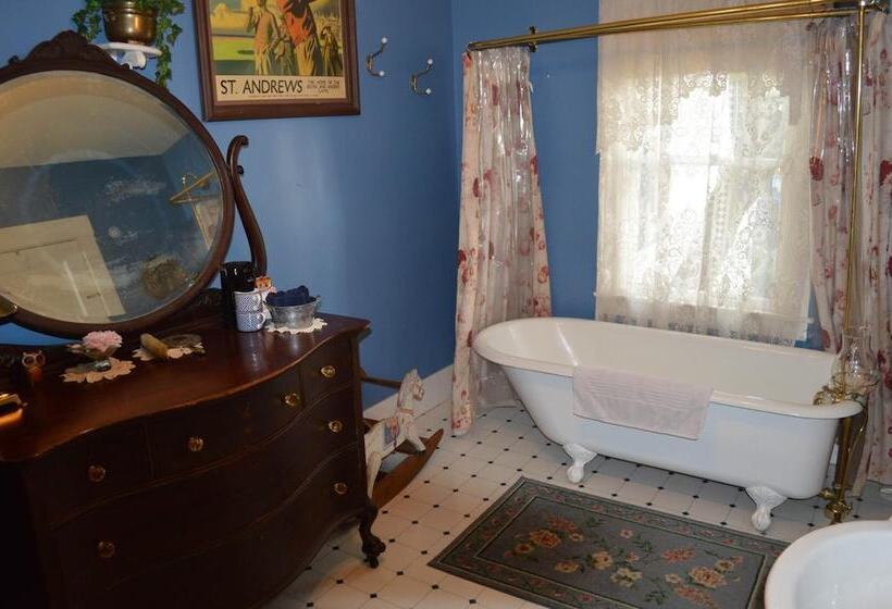 Glen Morey Country House B & B Inn