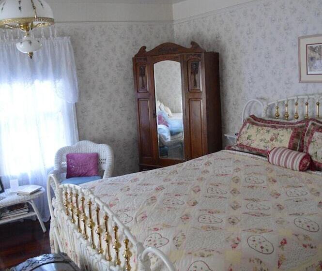 Glen Morey Country House B & B Inn