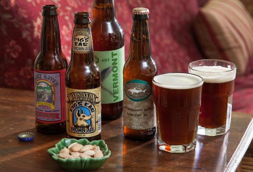 Lang House On Main Street Bed & Breakfast