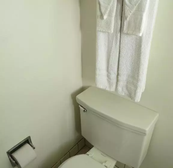 Capri Motel