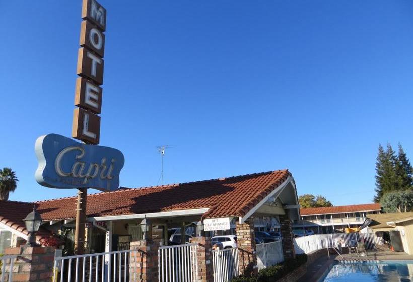 Capri Motel