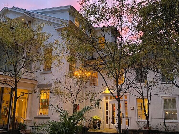 هتل Argos Inn Ithaca S Boutique