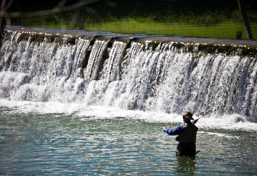 Szálloda Blanco Riverside Cottages