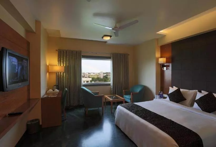 ホテル Brijwasi Lands Inn