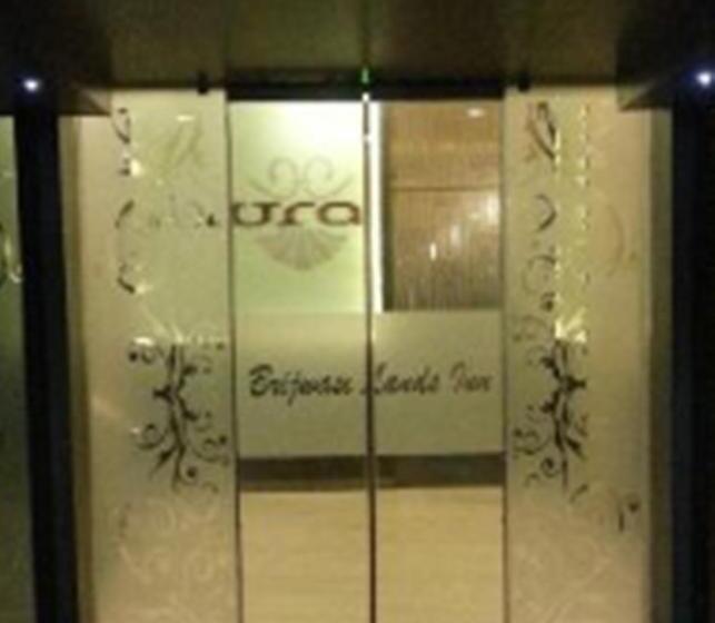 בית מלון כפרי Brijwasi Lands Inn