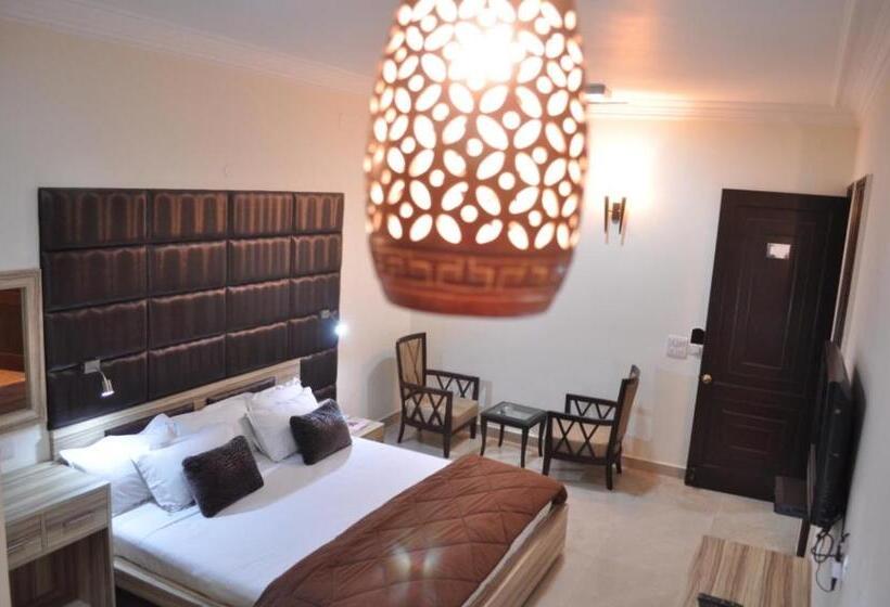 ホテル Solo Victoria