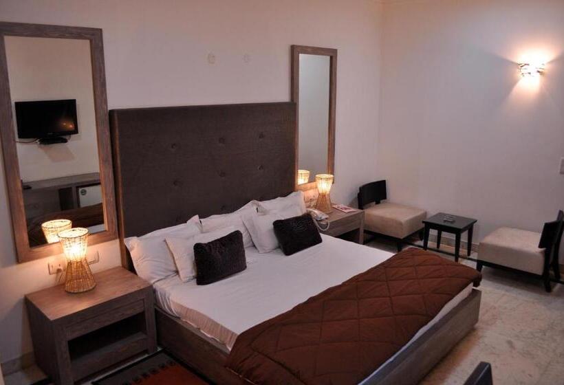 ホテル Solo Victoria