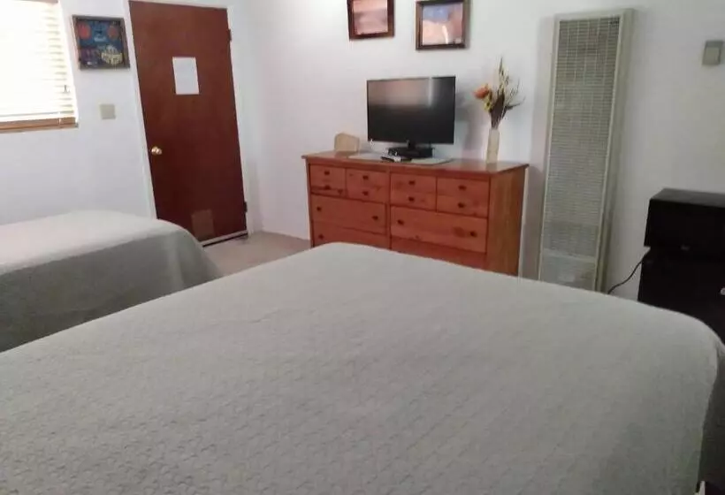 Mokee Motel