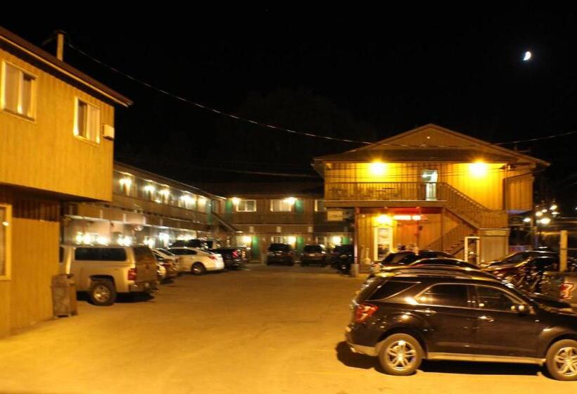 モーテル Gold Country Inn