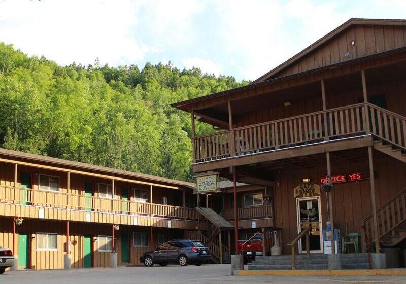 モーテル Gold Country Inn