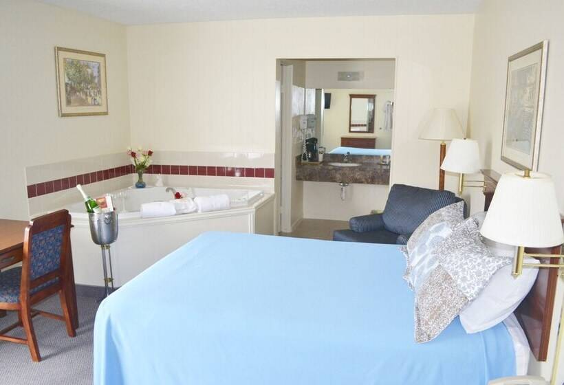 فندق على الطريق Main Street Lodge And Suites