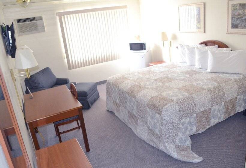 فندق على الطريق Main Street Lodge And Suites