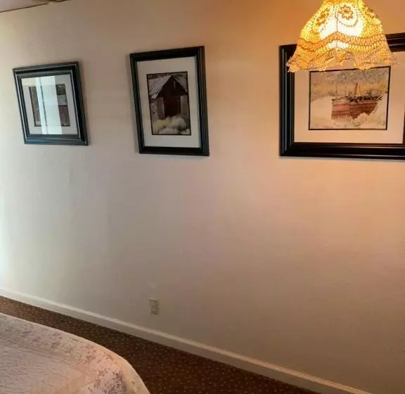 Sugarloaf Mountain Motel