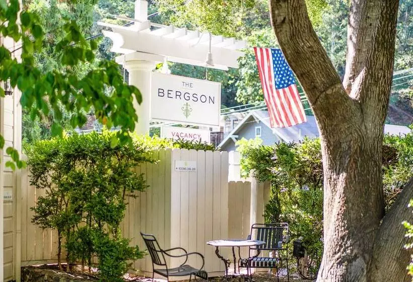 تختخواب و صبحانه The Bergson
