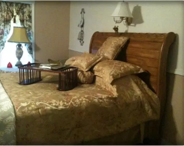 Emerald Necklace Inn Bed And Breakfast
