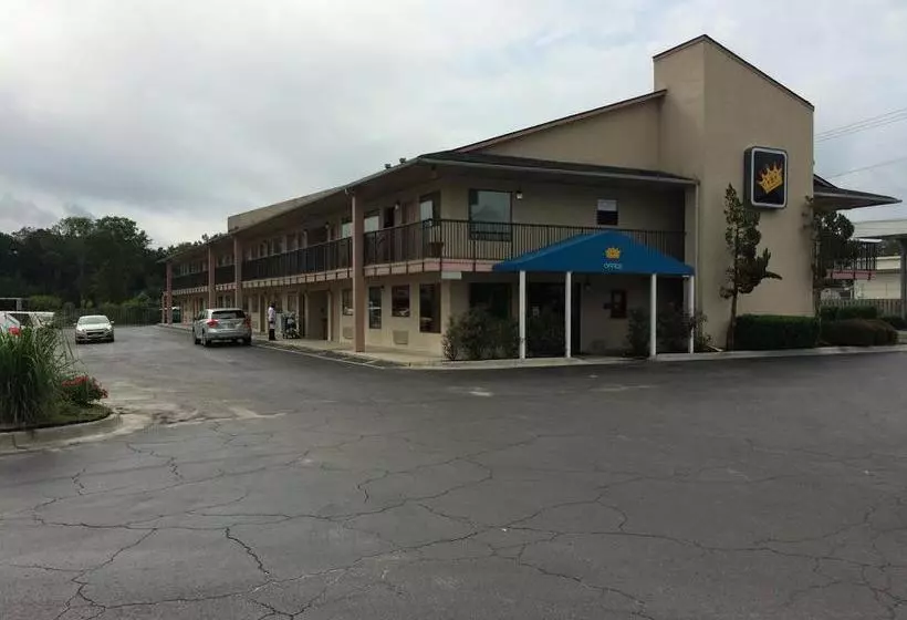 ホテル Royal Inn Richmond Hill