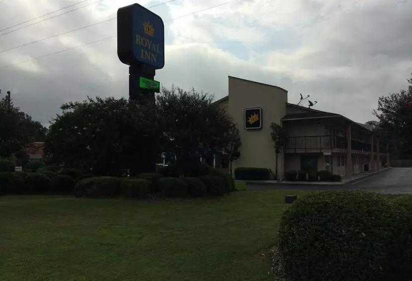 ホテル Royal Inn Richmond Hill
